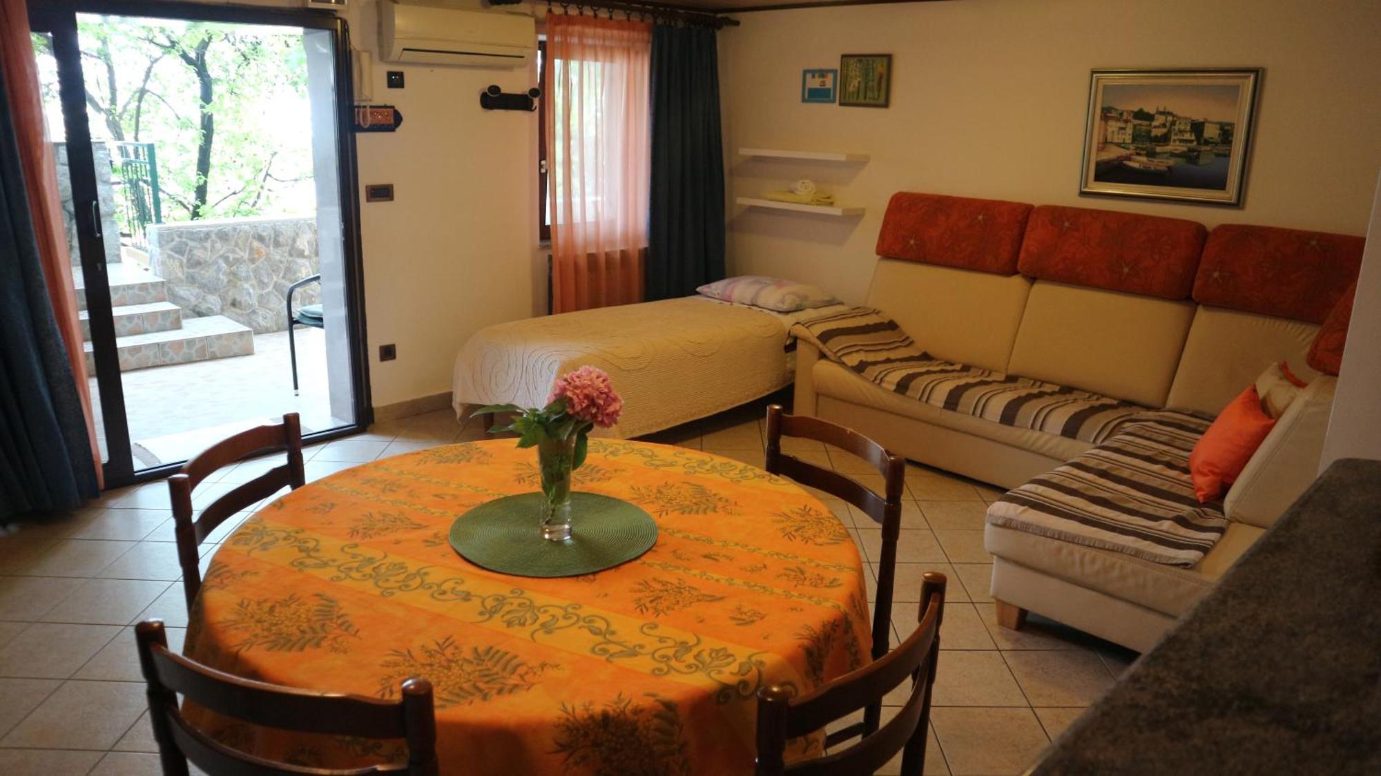 Apartments Komel オパティヤ 部屋 写真